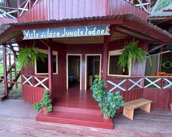 Vista do Lago Jungle Lodge - Manacapuru - Edifício