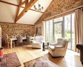 The Cart Lodge - relaxing rural spa break - Congham - Living room