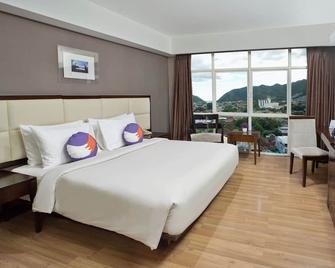Fox Hotel Gorontalo - Gorontalo - Schlafzimmer