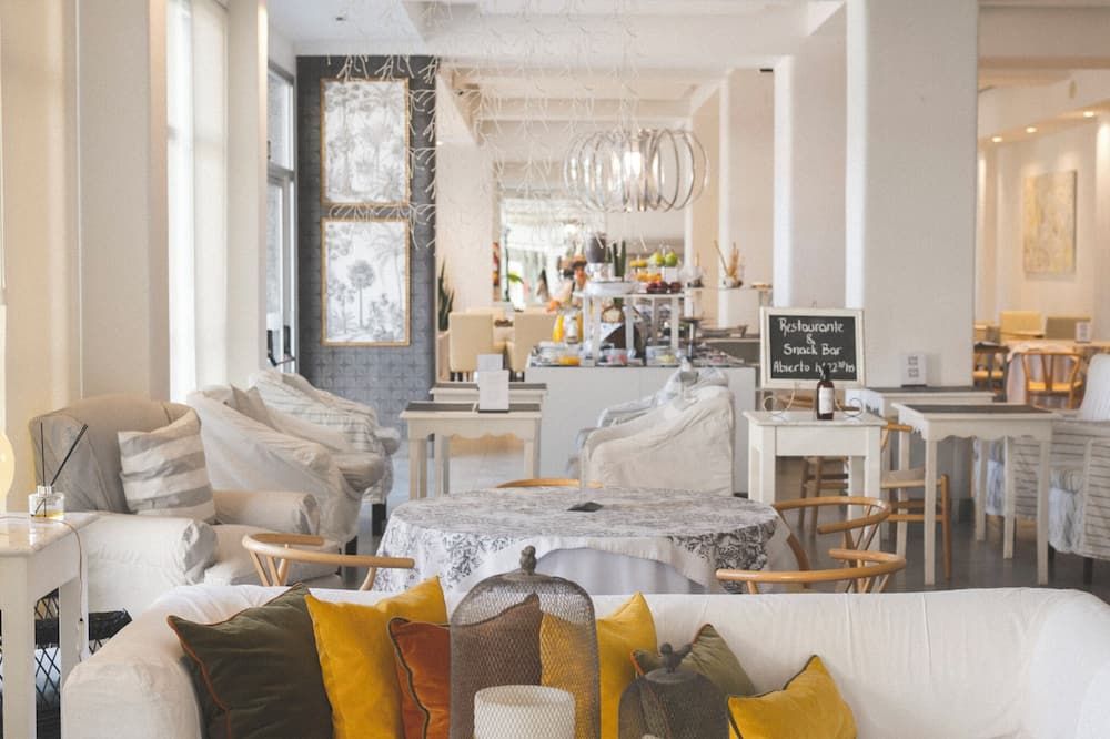 هوتل تولوسا - بويرتو مادرين - مطعم