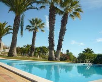 Praia Da Lota Resort - Hotel - Manta Rota - Piscina