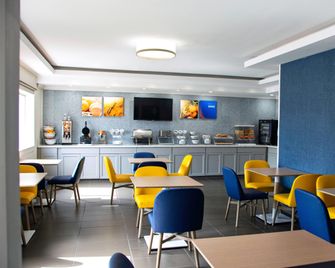 Comfort Inn & Suites Coralville - Iowa City near Iowa River Landing - Coralville - Restaurant