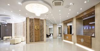 Ramada Hotel & Suites by Wyndham Edirne - Edirne - Recepción