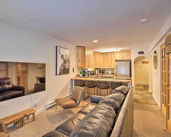 Ski-InandSki-Out Condo with Hot Tub on Copper Mountain - Frisco - Sala de estar
