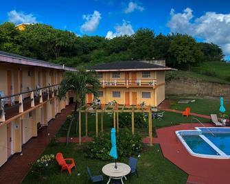 Point Salines Hotel - Saint George's - Edificio