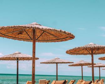 Georgalas Sun Beach Resort - Νέα Καλλικράτεια - Κτίριο