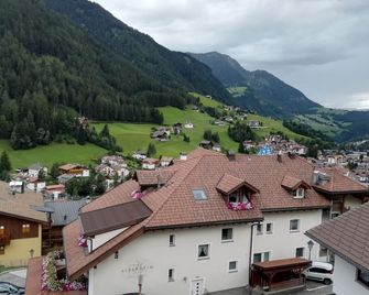 Pension Sonnalp - Ortisei