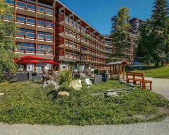 Spacious 3-Room Apartment for 7, Close to Arc 1600 Slopes and Shops - Arc 1600 - Gebouw