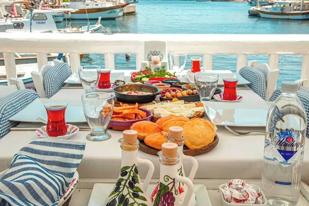 Mauna Hotel - Bozcaada