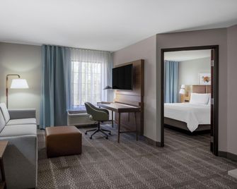 Staybridge Suites West Des Moines By IHG - West Des Moines - Bedroom