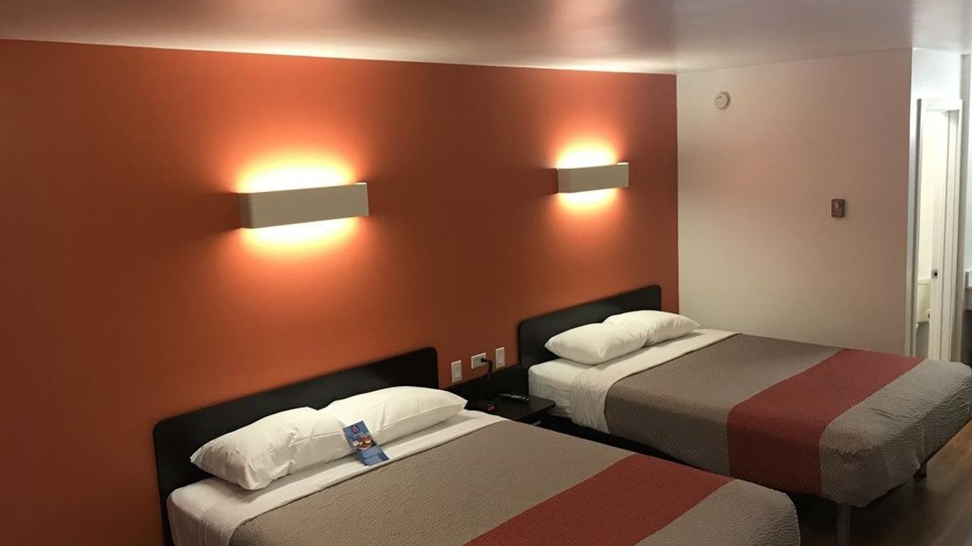 Motel 6 Kamloops. Bc