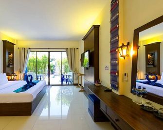 Jr Siam Hotel - קארון