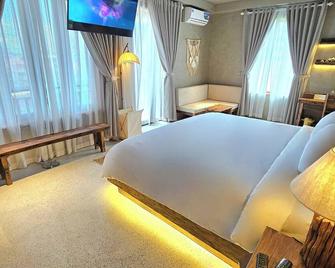 Victory Hotel - Hué - Sovrum