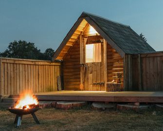 Glamping at the Retreat Wiltshire is rural bliss - Chippenham