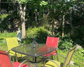 Wild Divine Sanctuary: Yoga + Nature + Zen - Cobourg - Patio