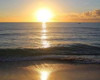 Lakeside Retreat - Rooms Available! - North Bay - Beach