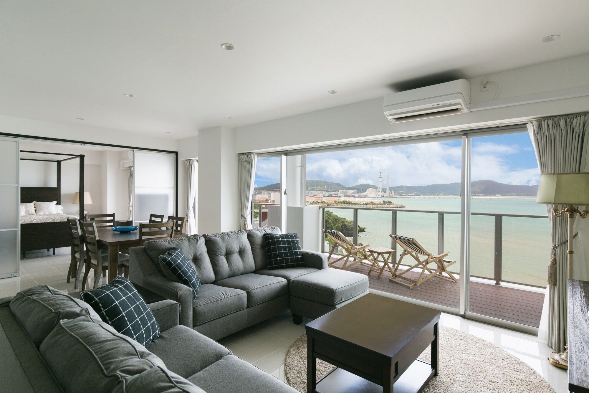 Hideout Okinawa Uruma