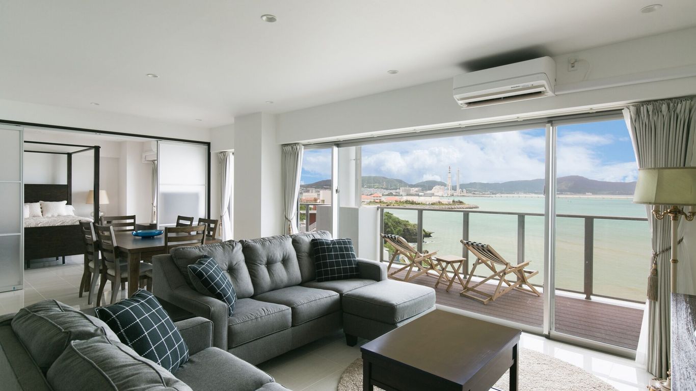 Hideout Okinawa Uruma