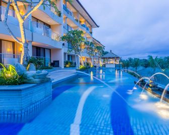 Seres Springs Resort & Spa - Ubud - Svømmebasseng