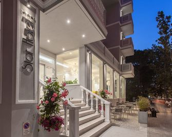 Hotel Star - Cesenatico