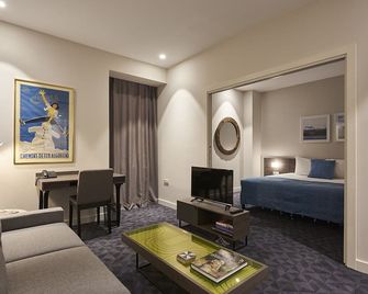 M Suite Hotel - Bab Ezzouar - Living room