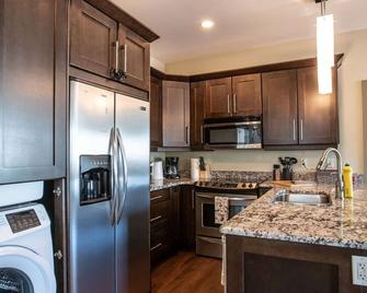 Revelstoke - Selkirk Snug - Revelstoke - Kitchen