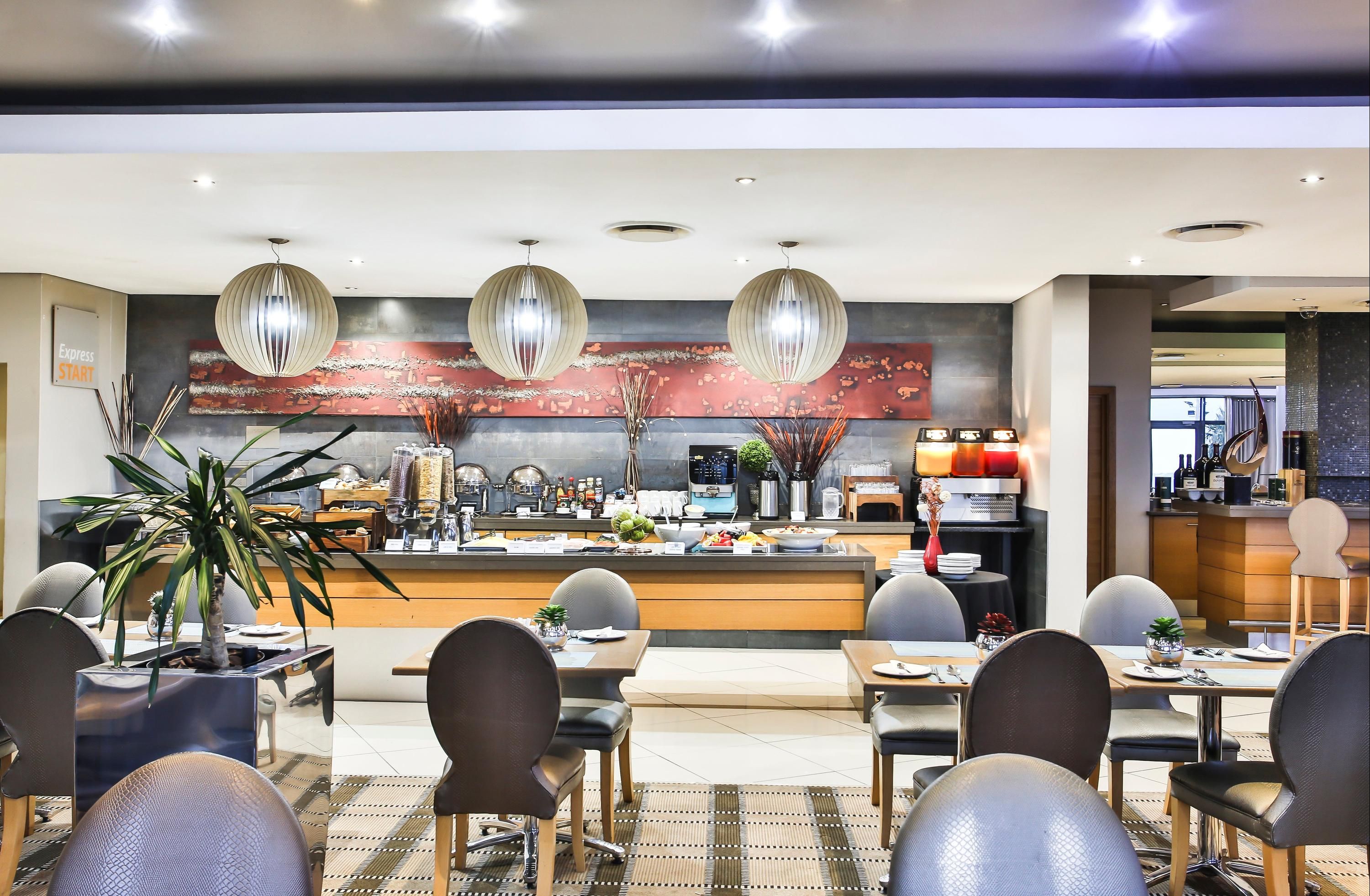 Holiday Inn Express Sandton - Woodmead By IHG