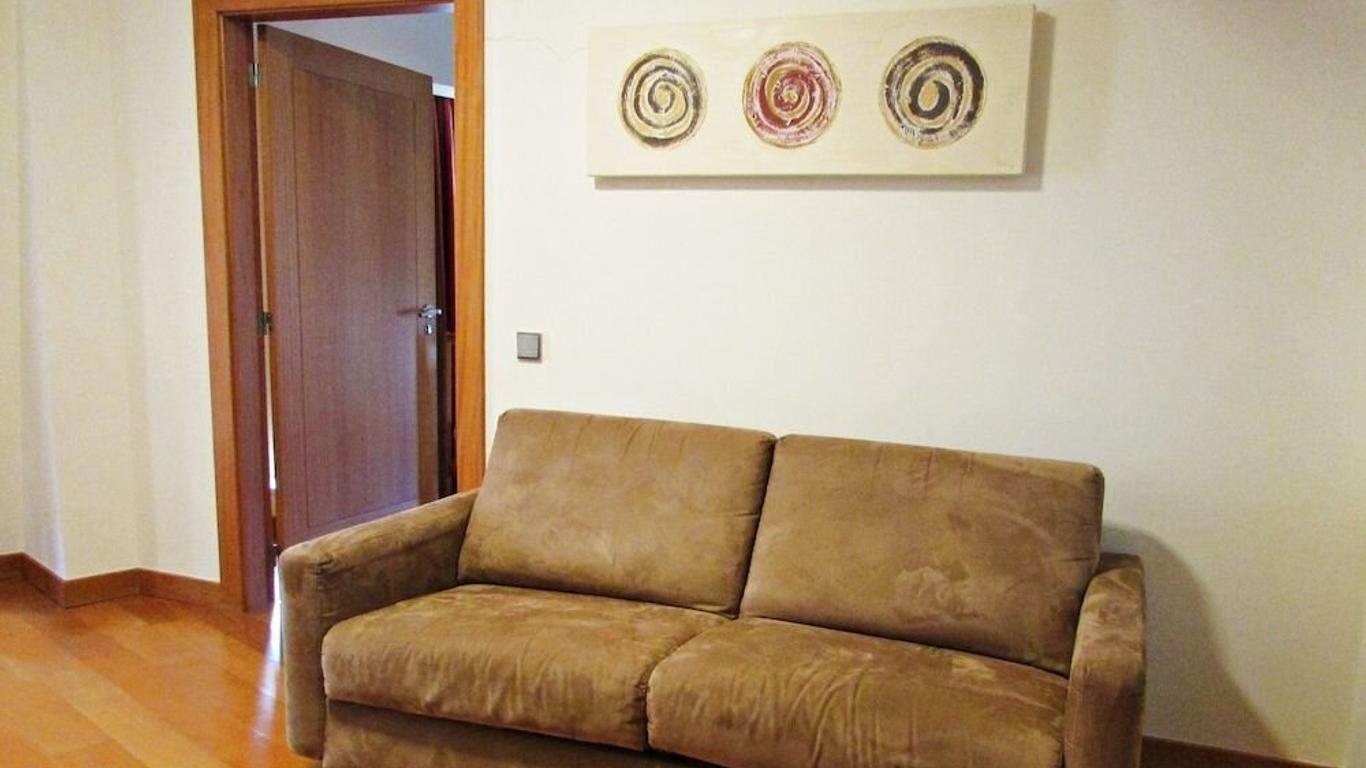 Eirado Hotel