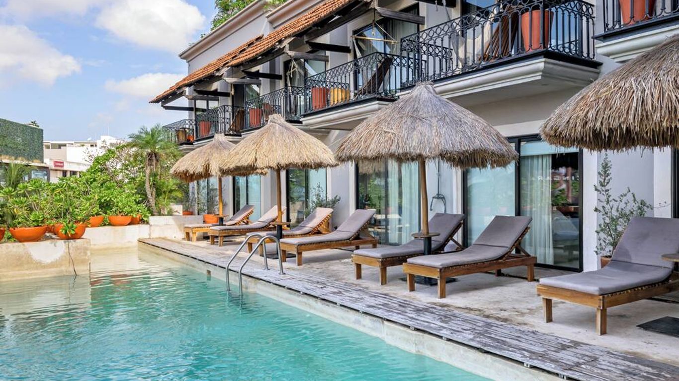 Caribbean Paradise Hotel & Spa - 5th Avenue