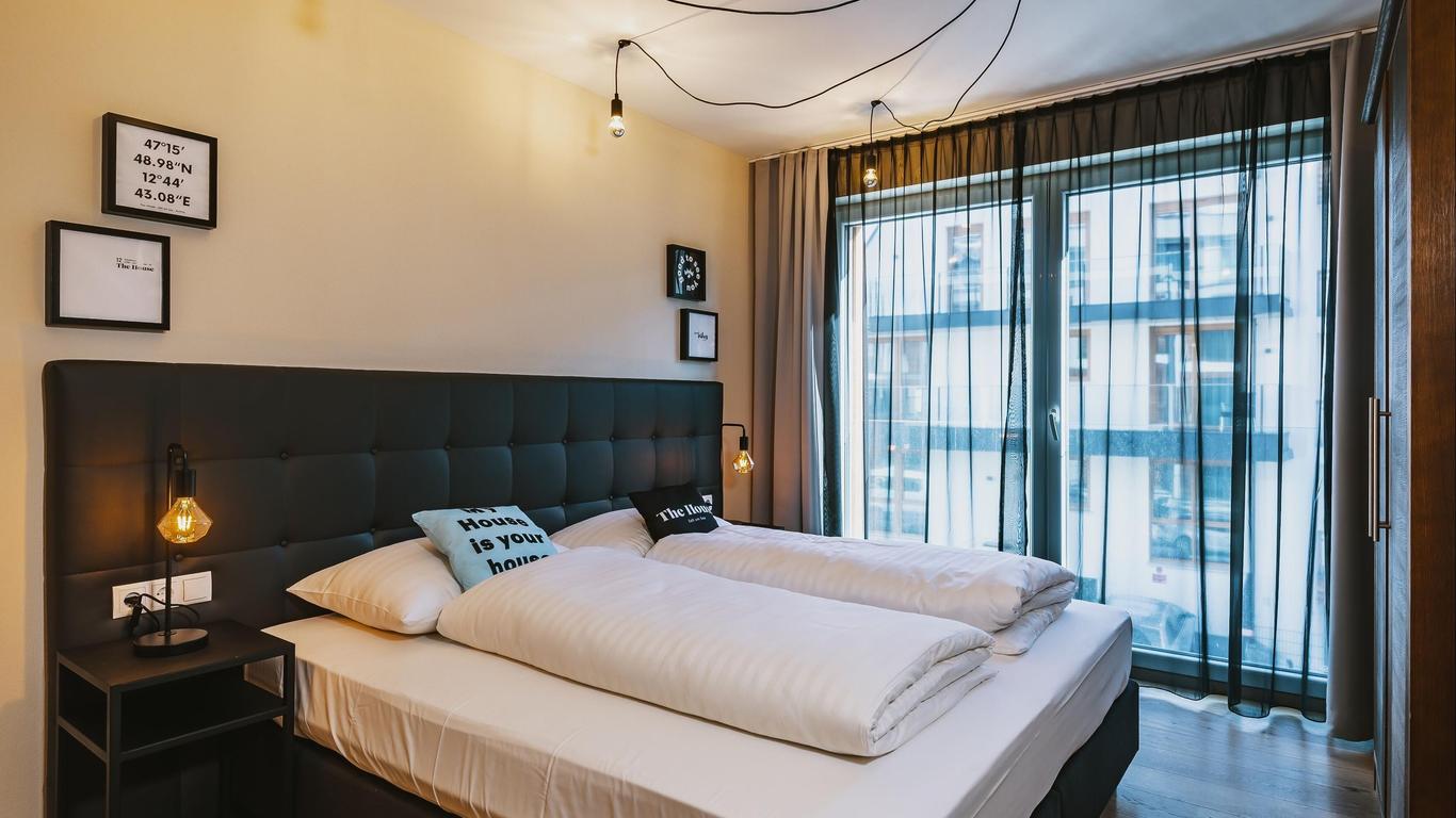 高山湖區渡假村