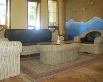 Anyer Cottage - Anyar - Sala de estar