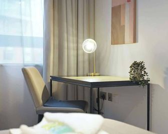 Tranquil and Modern One Bedroom Apartment - Manchester