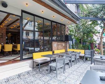 Seraglio Hotel & Suites - Istanbul - Patio