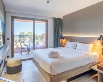 B&B HOME La Ciotat - 拉西約塔 - 臥室