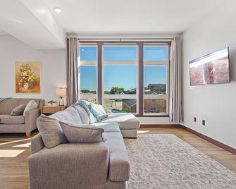 Dyersville Dream Condo #200 - Dyersville - Sala de estar