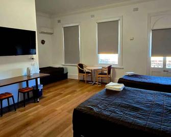 Alpine Heritage Motel - Goulburn - Bedroom