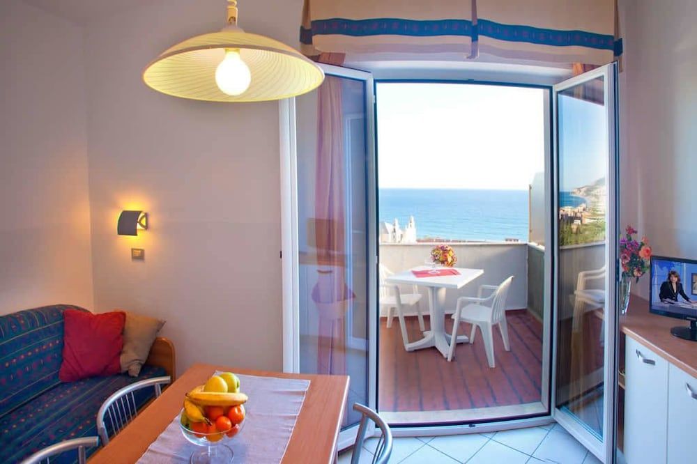 Residence Sant'Anna - Pietra Ligure - Comedor
