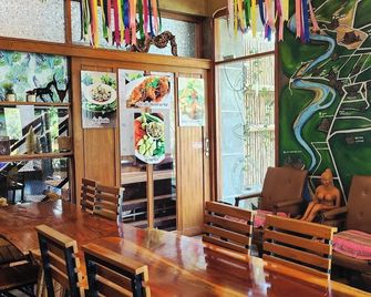 Maderlar Farm Restaurant & Resort - Nakhon Sawan - Restaurant