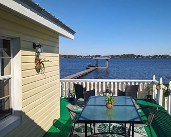 Lakefront Sunrise Cottage - Sebring - Balkon