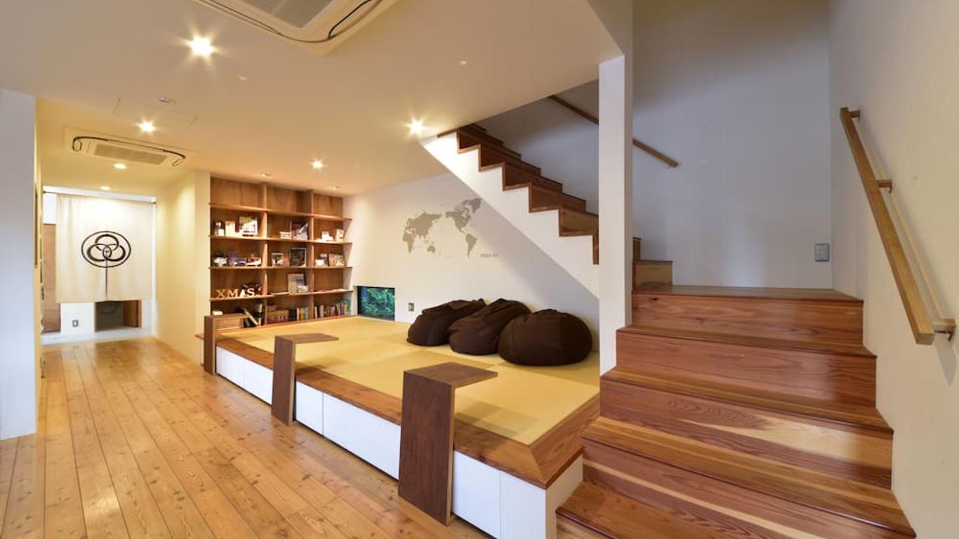 هوستل ميتسوايا أوساكا