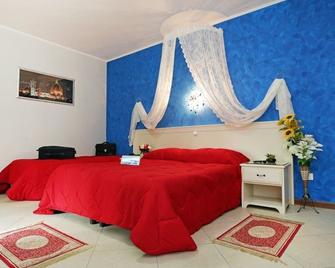 Fiumicino Inn Airport - Fiumicino - Bedroom