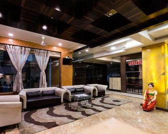 Hotel Shantikamal - Shirdi - Lobby
