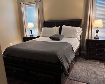 Charming 3-bedroom house with WiFi, AC in welcoming Spanish Fort. - Spanish Fort - Chambre