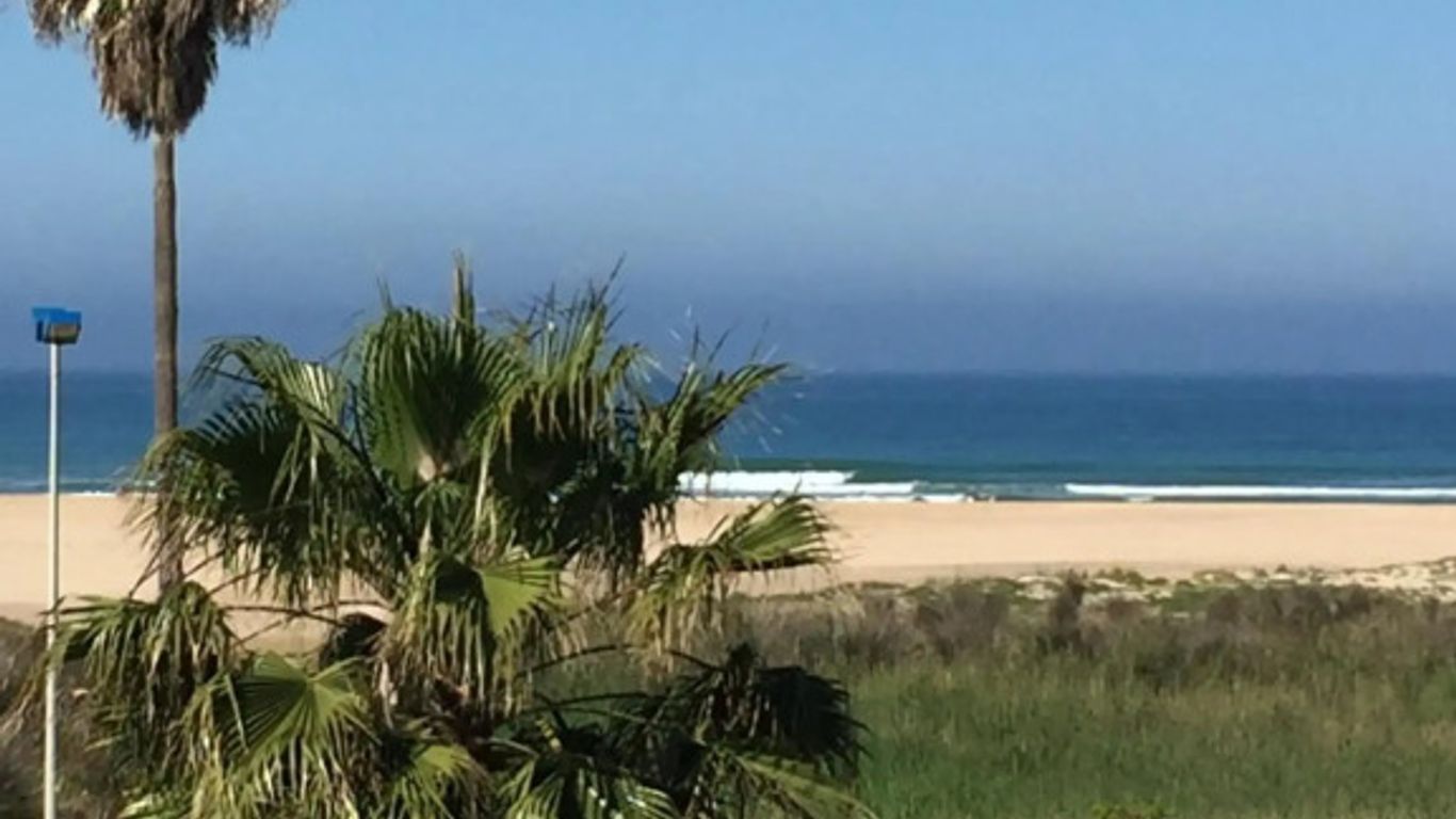 Hotel Playa Conil - Beachfront Studios & Suites