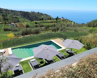 Beautiful Calheta Villa Villa Bella Vita 3 Bedrooms Stunning Sea Views - Fajã da Ovelha - Pool