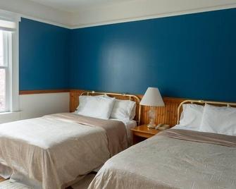 Royal Hotel Chilliwack - Chilliwack - Bedroom