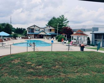 Baymont by Wyndham Cookeville - Cookeville