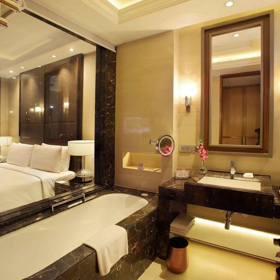 Crowne Plaza New Delhi Mayur Vihar Noida By IHG image 1
