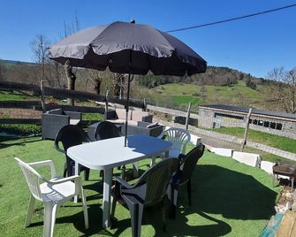 Grange Atypique Au Coeur De La Campagne - Saint-Nectaire - Patio