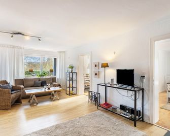 Fewo am Wald - Бальве - Вітальня